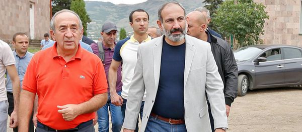 Премьер-министр Армении Никол Пашинян посетил с рабочим визитом Берд (10 августа 2018). Тавуш Премьер-министр Армении Никол Пашинян посетил с рабочим визитом Берд (10 августа 2018). Тавуш - Sputnik Армения