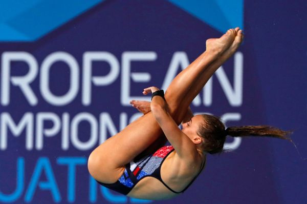 Чемпионат Европы по водным видам спорта 2018. Прыжки в воду. Финал женской вышки 10 метров. Лоис Тулсон, Великобритания (8 августа 2018) Эдинбург - Sputnik Армения