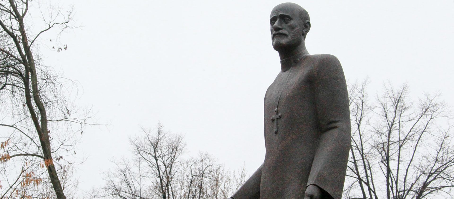 Памятник Комитасу в Камском саду в Петербурге. (скульптор Л. Бейбутян, архитектор М. Атоянц) - Sputnik Армения, 1920, 12.08.2018