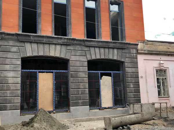 Здание бывшего ресторана Русалочка после ремонта станет Флоренцией, Гюмри - Sputnik Армения