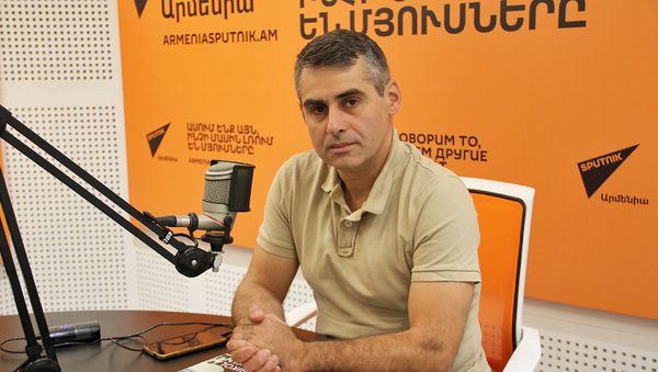 Художник, искусствовед Арутюн (Арчи) Галенц - Sputnik Армения