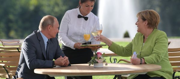 Президент РФ Владимир Путин и федеральный канцлер ФРГ Ангела Меркель во время встречи в резиденции правительства Германии (18 августа 2018). Мезеберг - Sputnik Արմենիա