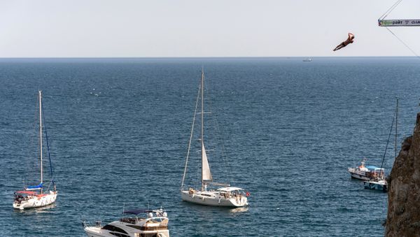 Международный Кубок мира по клифф-дайвингу в Крыму - Sputnik Армения