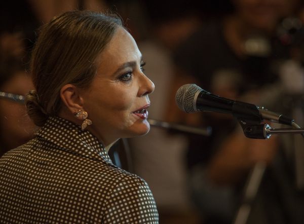 Орнелла Мути - Sputnik Արմենիա