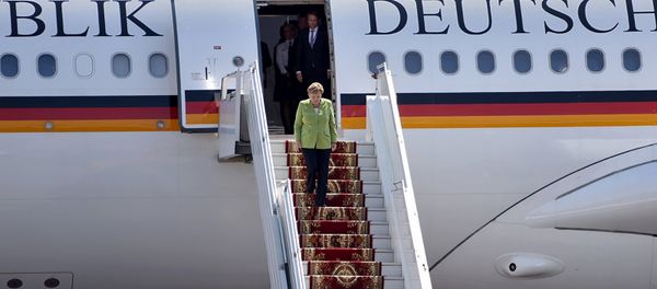 Канцлер Германии Ангела Меркель прибыла в Ереван (24 августа 2018). Аэропорт Звартноц - Sputnik Արմենիա