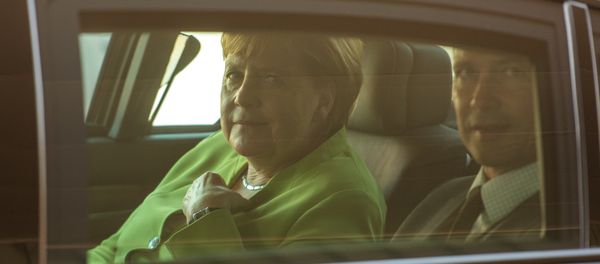Канцлер Германии Ангела Меркель прибыла в Ереван (24 августа 2018). Аэропорт Звартноц - Sputnik Армения