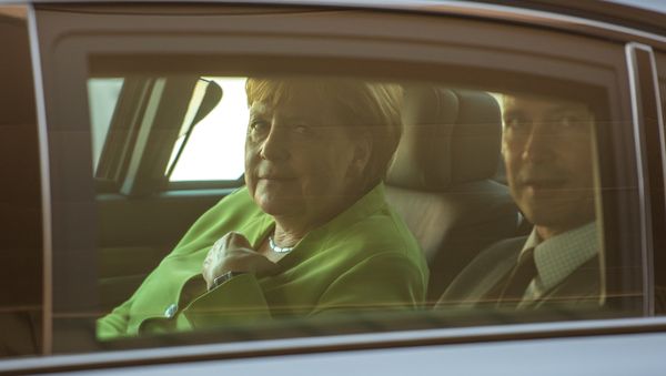 Канцлер Германии Ангела Меркель прибыла в Ереван (24 августа 2018). Аэропорт Звартноц Канцлер Германии Ангела Меркель прибыла в Ереван (24 августа 2018). Аэропорт Звартноц - Sputnik Армения
