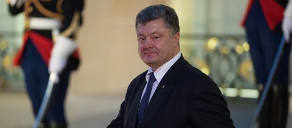 Президент Украины Петр Порошенко после окончания встречи лидеров Нормандской четверки в Париже Президент Украины Петр Порошенко после окончания встречи лидеров Нормандской четверки в Париже - Sputnik Армения
