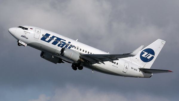 Самолет Boeing-737 авиакомпании UTair - Sputnik Армения