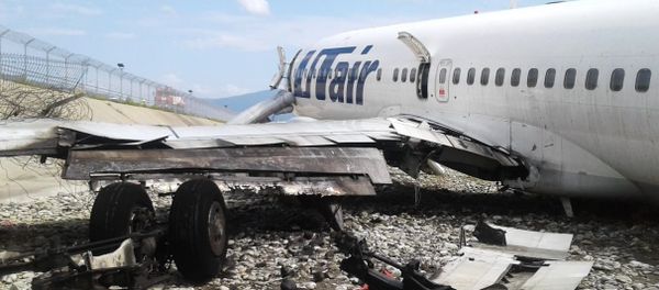 Аварийная посадка самолета авиакомпаниии Utair в Сочи - Sputnik Армения