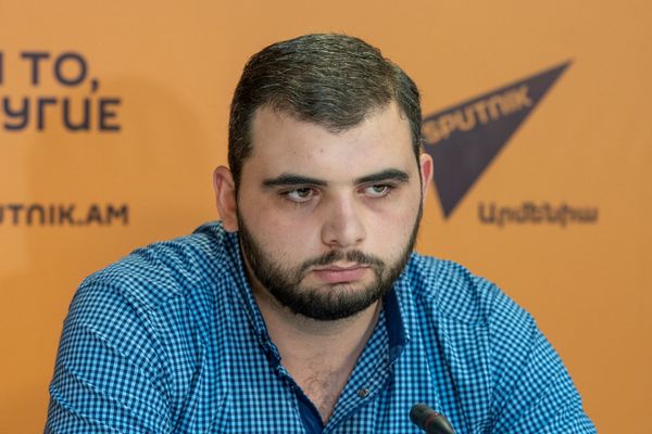 Гурген Рустамян Гурген Рустамян - Sputnik Армения