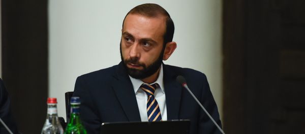 Первый вице-премер министр Армении Арарат Мирзоян на заседании правительства (6 сентября 2018). Еревaн - Sputnik Արմենիա