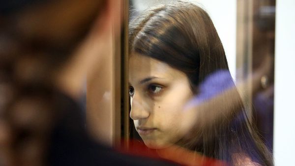 Рассмотрение в Мосгорсуде жалобы на арест сестер Марии, Крестины и Ангелины Хачатурян, обвиняемых в убийстве отца (20 августа 2018). Москвa - Sputnik Армения