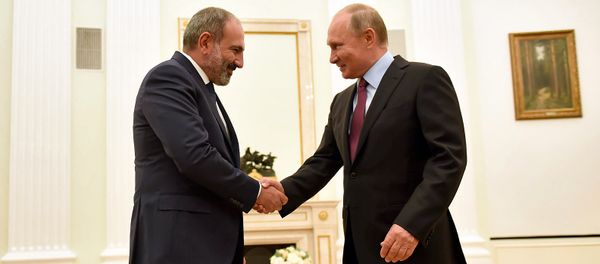Встреча премьер-министра Армении Никола Пашиняна и президента России Владимира Путина (8 сентября 2018). Москвa Встреча премьер-министра Армении Никола Пашиняна и президента России Владимира Путина (8 сентября 2018). Москвa - Sputnik Армения