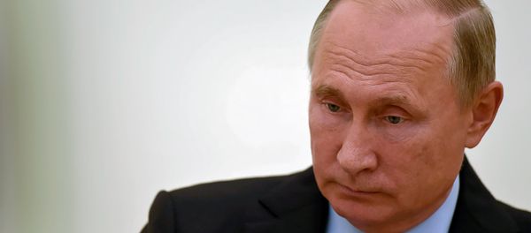 Президент России Владимир Путин во время встречи с премьер-министром Армении Николом Пашиняном (8 сентября 2018). Москвa Президент России Владимир Путин во время встречи с премьер-министром Армении Николом Пашиняном (8 сентября 2018). Москвa - Sputnik Армения