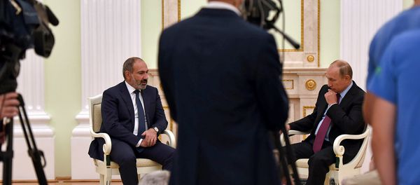 Встреча премьер-министра Армении Никола Пашиняна и президента России Владимира Путина (8 сeнтября 2018). Москвa - Sputnik Армения