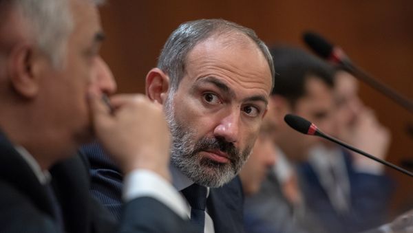 Премьер-министр Армении Никол Пашинян встретился с армянскими предпринимателями (8 сентября 2018). Москвa - Sputnik Армения
