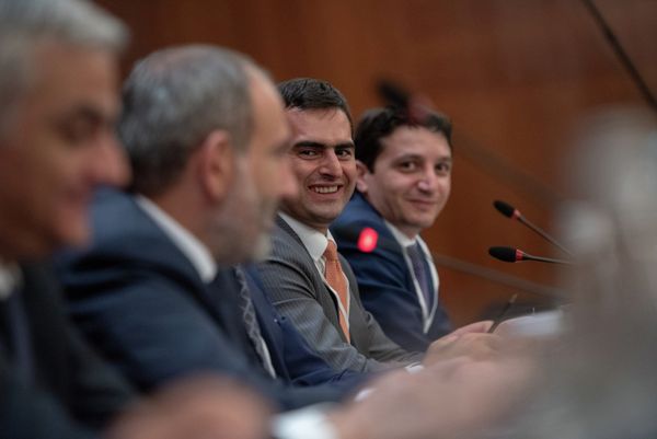 Փաշինյանը ռուսաստանաբնակ հայ գործարարների հետ հանդիպման ժամանակ - Sputnik Արմենիա