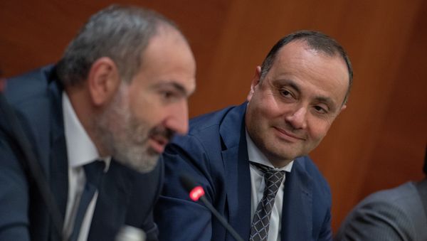 Премьер-министр Армении Никол Пашинян встретился с армянскими предпринимателями (8 сентября 2018). Москвa - Sputnik Արմենիա