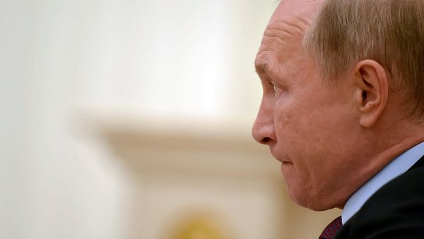 Президент России Владимир Путин во время встречи с премьер-министром Армении Николом Пашиняном (8 сентября 2018). Москвa - Sputnik Արմենիա