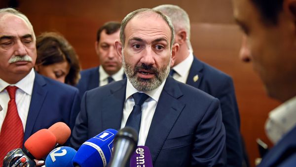 Премьер-министр Армении Никол Пашинян ответил на вопросы журналистов (8 сентября 2018). Москвa Премьер-министр Армении Никол Пашинян ответил на вопросы журналистов (8 сентября 2018). Москвa - Sputnik Армения