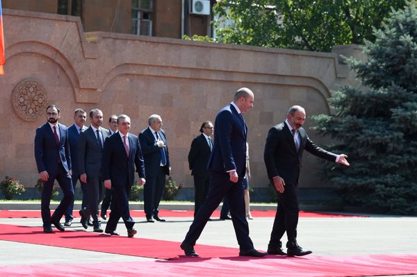 Ինչպե՞ս անցավ Վրաստանի վարչապետ Մամուկա Բախտաձեի օրը Երևանում Ինչպե՞ս անցավ Վրաստանի վարչապետ Մամուկա Բախտաձեի օրը Երևանում - Sputnik Արմենիա