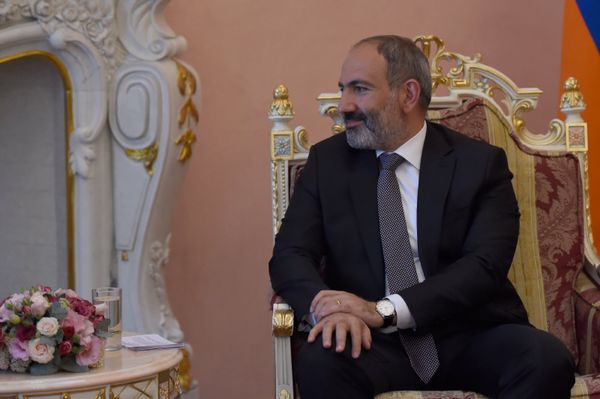Ինչպե՞ս անցավ Վրաստանի վարչապետ Մամուկա Բախտաձեի օրը Երևանում Ինչպե՞ս անցավ Վրաստանի վարչապետ Մամուկա Բախտաձեի օրը Երևանում - Sputnik Արմենիա