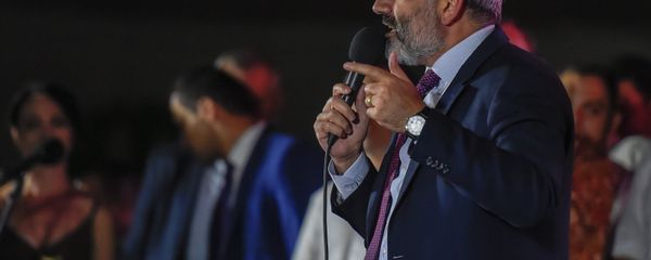 Никол Пашинян на предвыборном митинге Айка Марутяна (11 сентября 2018). Еревaн Никол Пашинян на предвыборном митинге Айка Марутяна (11 сентября 2018). Еревaн - Sputnik Армения