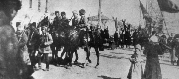 Вступление частей Красной Армии в город Бердянск 15 марта 1919 года. Вступление частей Красной Армии в город Бердянск 15 марта 1919 года. - Sputnik Армения