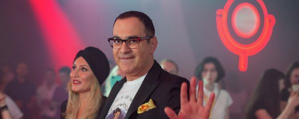 Гарик Мартиросян и Жанна Левина на красной дорожке Comedy Club (15 сентября 2018). Еревaн Гарик Мартиросян и Жанна Левина на красной дорожке Comedy Club (15 сентября 2018). Еревaн - Sputnik Армения