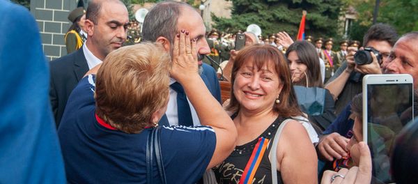 Двери Баграмян 26 открылись для граждан (21 сентября 2018). Еревaн - Sputnik Արմենիա