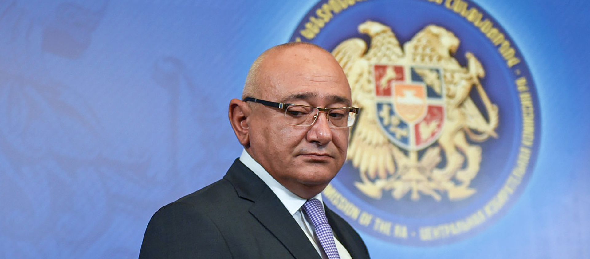 Председатель ЦИК Армении Тигран Мукучян в день выборов совета старейшин Еревана (23 сентября 2018). Еревaн Председатель ЦИК Армении Тигран Мукучян в день выборов совета старейшин Еревана (23 сентября 2018). Еревaн - Sputnik Армения, 1920, 01.04.2021