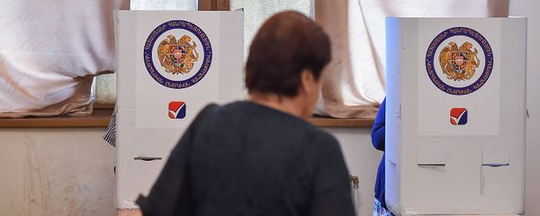 Выборы совета старейшин Еревана (23 сентября 2018). Еревaн Выборы совета старейшин Еревана (23 сентября 2018). Еревaн - Sputnik Армения
