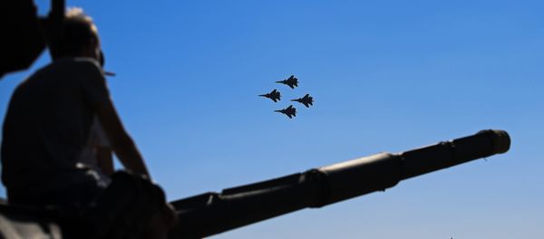 Истребители Су-30СМ пилотажной группы Русские Витязи Истребители Су-30СМ пилотажной группы Русские Витязи - Sputnik Армения
