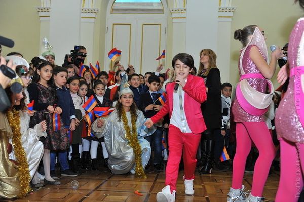 Ամանորի և Սուրբ Ծննդյան տոների կապակցությամբ ՀՀ Նախագահի նստավայրում մեկնարկել են երեխաների համար անցկացվող ամենամյա տոնական միջոցառումները - Sputnik Արմենիա