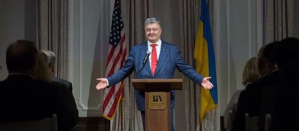 Президент Украины Петр Порошенко на встрече с лидерами украинской общины в США (26 сентября 2018). Нью-Йорк - Sputnik Армения