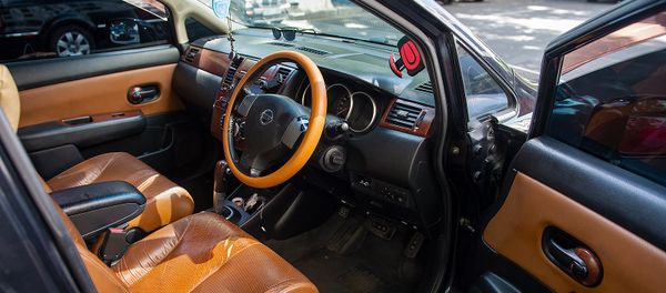 Праворульный автомобиль - Sputnik Արմենիա