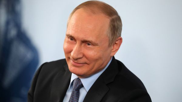 Президент России Владимир Путин - Sputnik Армения