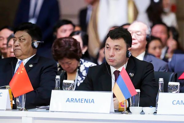 Вице-спикер НС Армении Эдуард Шармазанов на третьем Международном форуме руководителей парламентов Евразийских государств (9 октября 2018). Анталья - Sputnik Армения