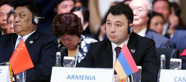 Вице-спикер НС Армении Эдуард Шармазанов на третьем Международном форуме руководителей парламентов Евразийских государств (9 октября 2018). Анталья - Sputnik Արմենիա