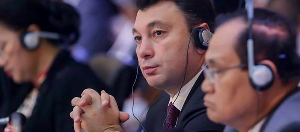 Вице-спикер НС Армении Эдуард Шармазанов на третьем Международном форуме руководителей парламентов Евразийских государств (9 октября 2018). Анталья - Sputnik Արմենիա