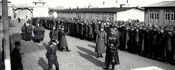 Советские военнопленные в концлагере Маутхаузен Советские военнопленные в концлагере Маутхаузен - Sputnik Армения