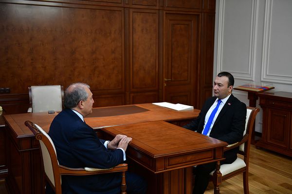 Президент Армении встретился с представителями АРФД и ППА: в повестке — спорные вопросы - Sputnik Армения