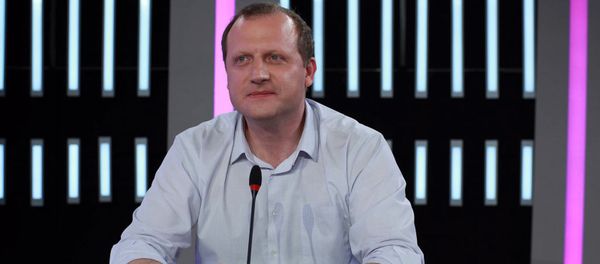 Кандидат в президенты от оппозиционной партии Новый политический центр – Гирчи Зураб Джапаридзе - Sputnik Армения