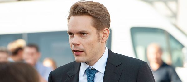 Сын Шарля Азнавура Николя в центре Шарля Азнавура (11 октября 2018). Еревaн Сын Шарля Азнавура Николя в центре Шарля Азнавура (11 октября 2018). Еревaн - Sputnik Армения