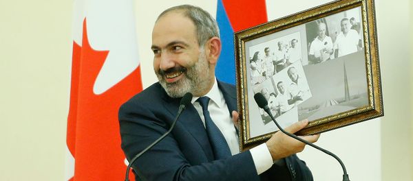 Официальный ужин в честь официального визита Джастина Трюдо в Армению в резиденции премьер-министра Армении (12 октября 2018). Еревaн - Sputnik Армения
