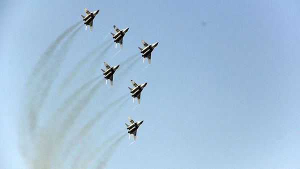 Авиашоу на российской авиабазе  Эребуни  в Ереване - Sputnik Армения
