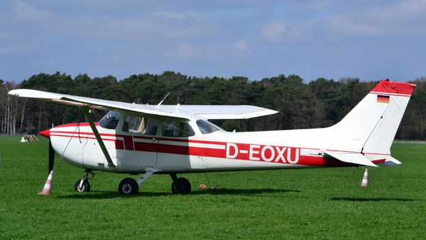 Cessna F172N Skyhawk - Sputnik Армения