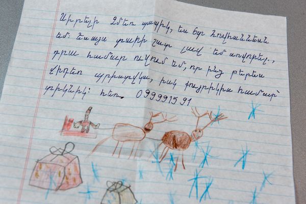 Письма детей Деду Морозу. Ованнес, 6 лет. - Sputnik Армения