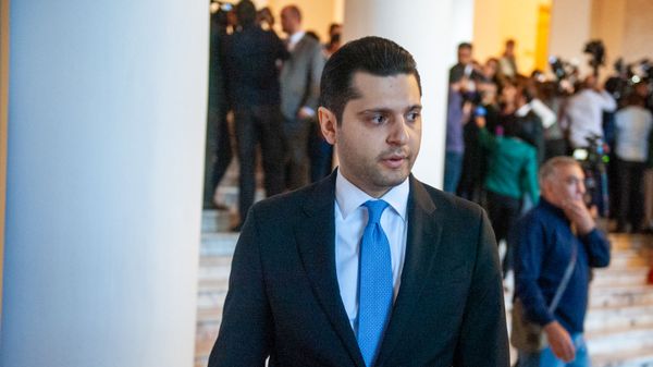 Губернатор Армавира Амбарцум Матевосян после заседания Правительства (16 октября 2018). Еревaн - Sputnik Արմենիա